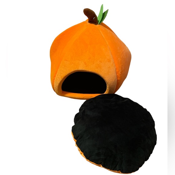Pumpkin Shape Pet Bed Nesting Cave Plush - Picture 3 of 6